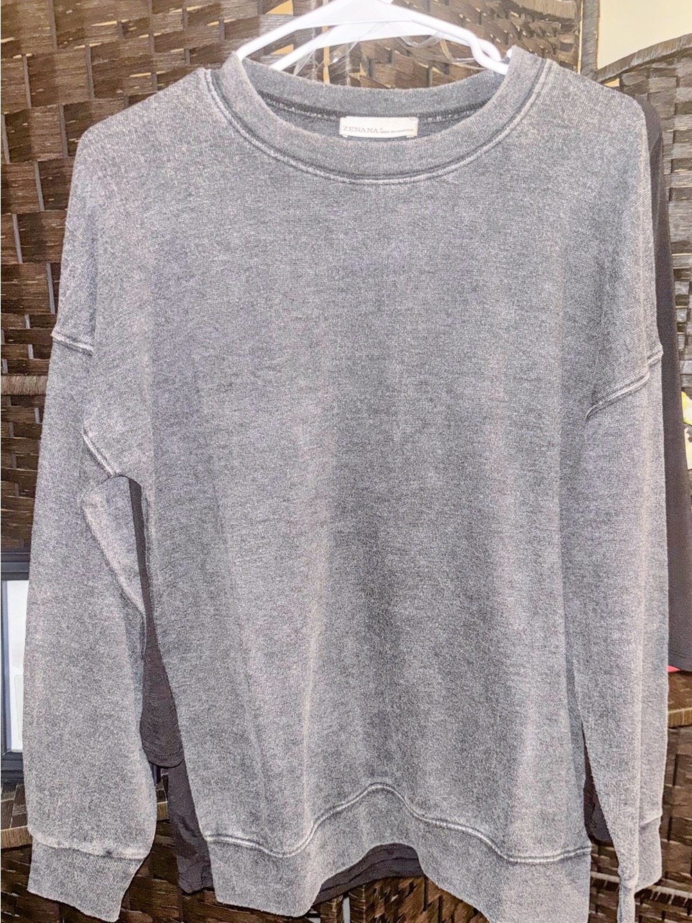 Zenana Full Size Acid Washed Double Ribbed Hi-low Sweatshirt - Picture 2 of 5